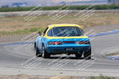 media/Jun-05-2022-CalClub SCCA (Sun) [[19e9bfb4bf]]/Group 1/Race/